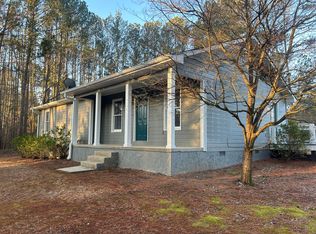 1090 Sunshadow Ln, Bishop, GA 30621