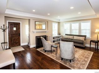 525 Fairview Ave, Saint Louis, MO 63119