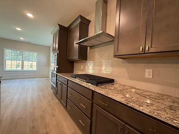 5th image of 879 Kilworth Circle #35