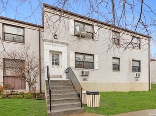 6707 Park Dr E DEPT A, Kew Gardens Hills, NY 11367