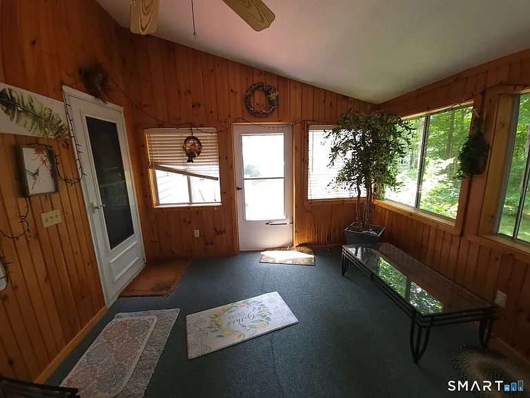 51 Riverside Dr — Photo 24