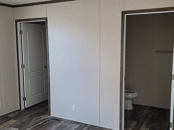 3rd image of 4359 Dogwood Blvd #861