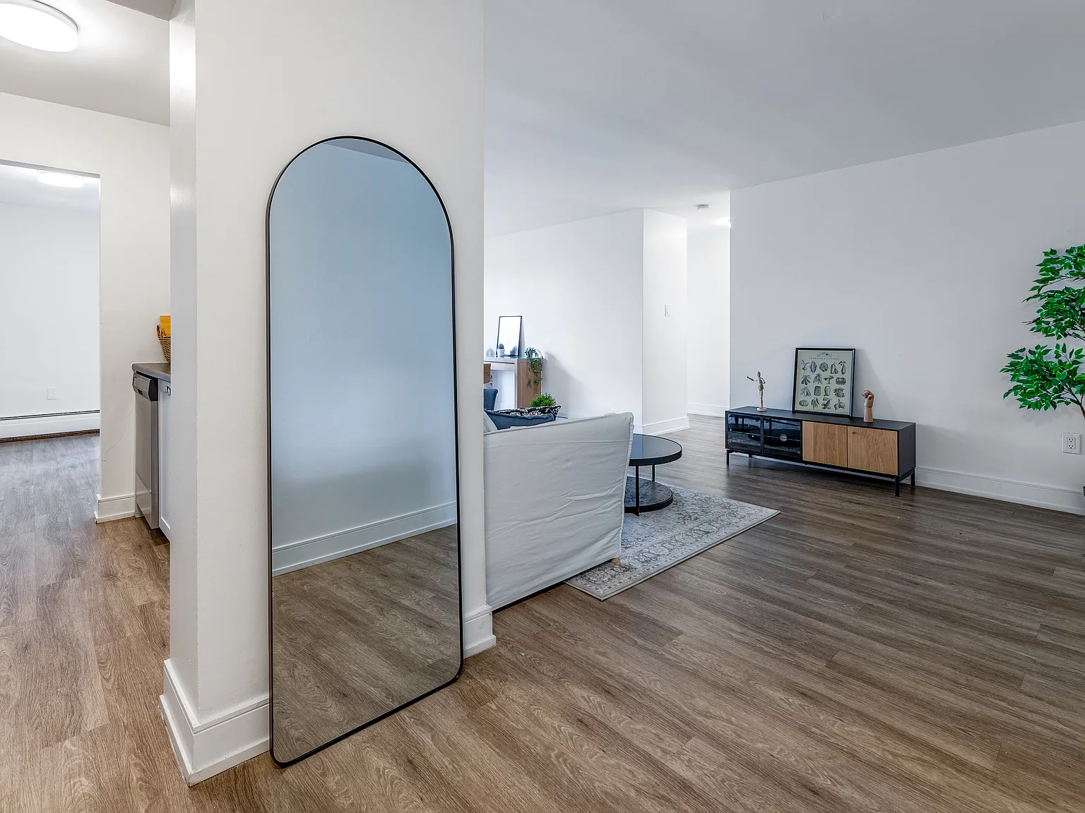 520 Mornington Avenue — Photo 4