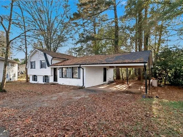 2731 Lynn Ct, Ellenwood, GA 30294