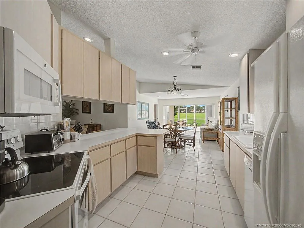 2 bed, 2.0 bath, 1510 sqft, $2,750 — Photo 4