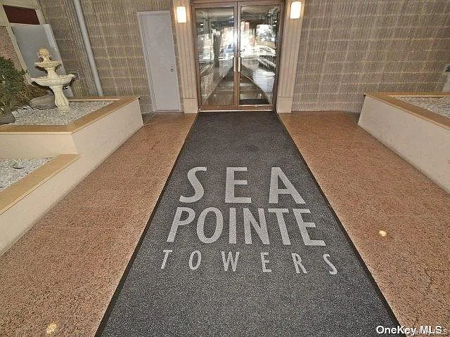 1 bed, 1.5 bath, 900 sqft, $3,750 — Photo 2