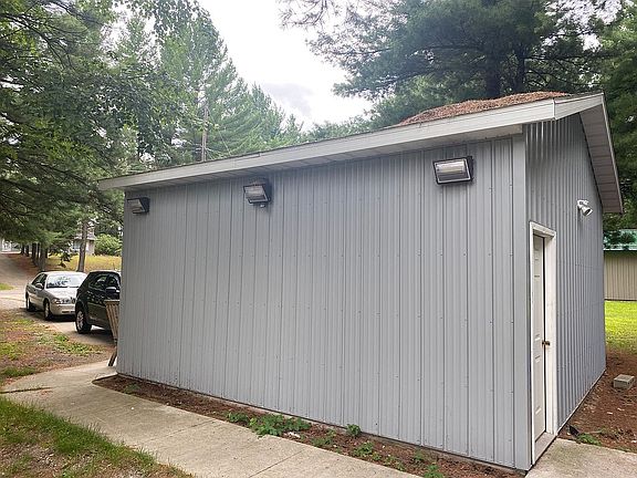 2nd image of 10595 Johnston Blvd
