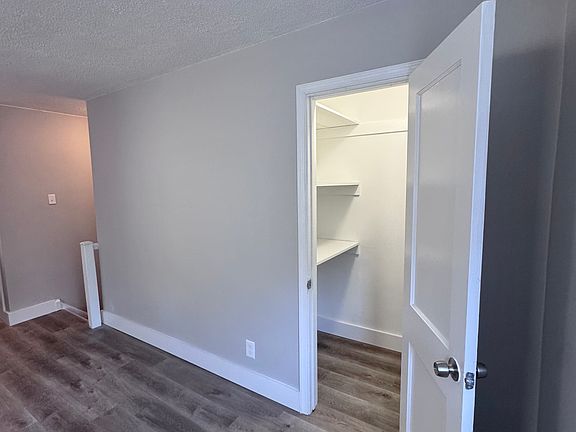 5th image of 172 Bridge St Floor 2