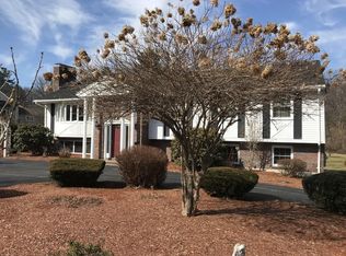 5 Duck Rd, Reading, MA 01867