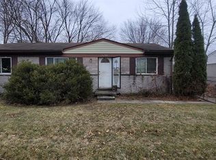 34549 Malcolm St, Romulus, MI 48174