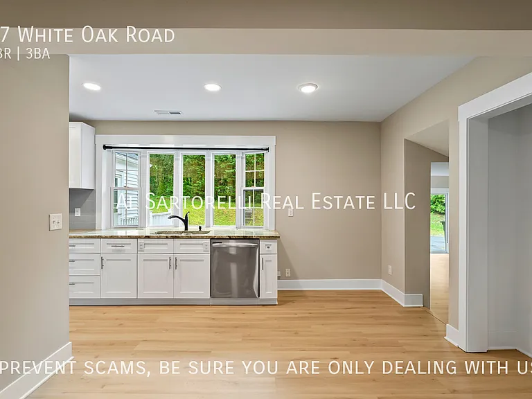 27 White Oak Rd — Photo 2