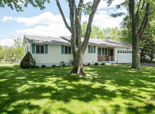 1164 Sherbrooke Ln, Rochester, NY 14624