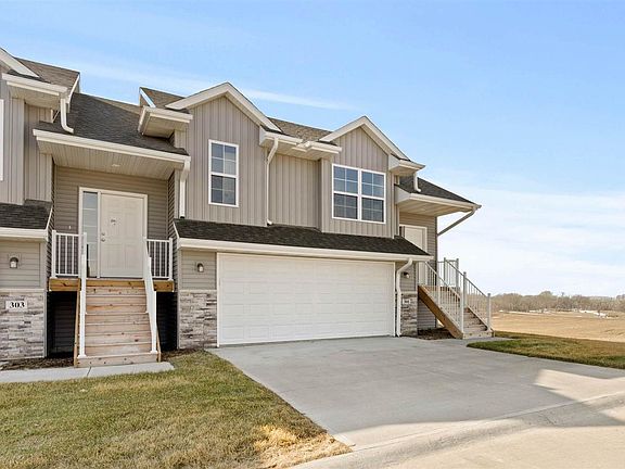 2nd image of 301 Chloe Dr
