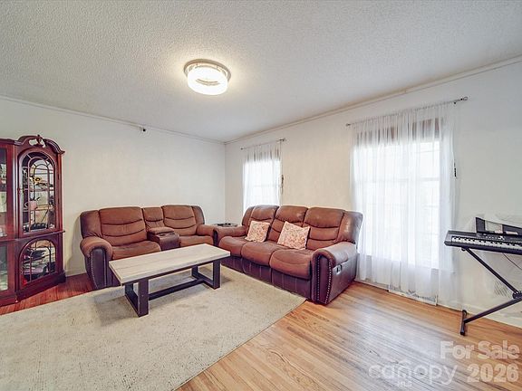 5th image of 6820 Elm Forest Dr