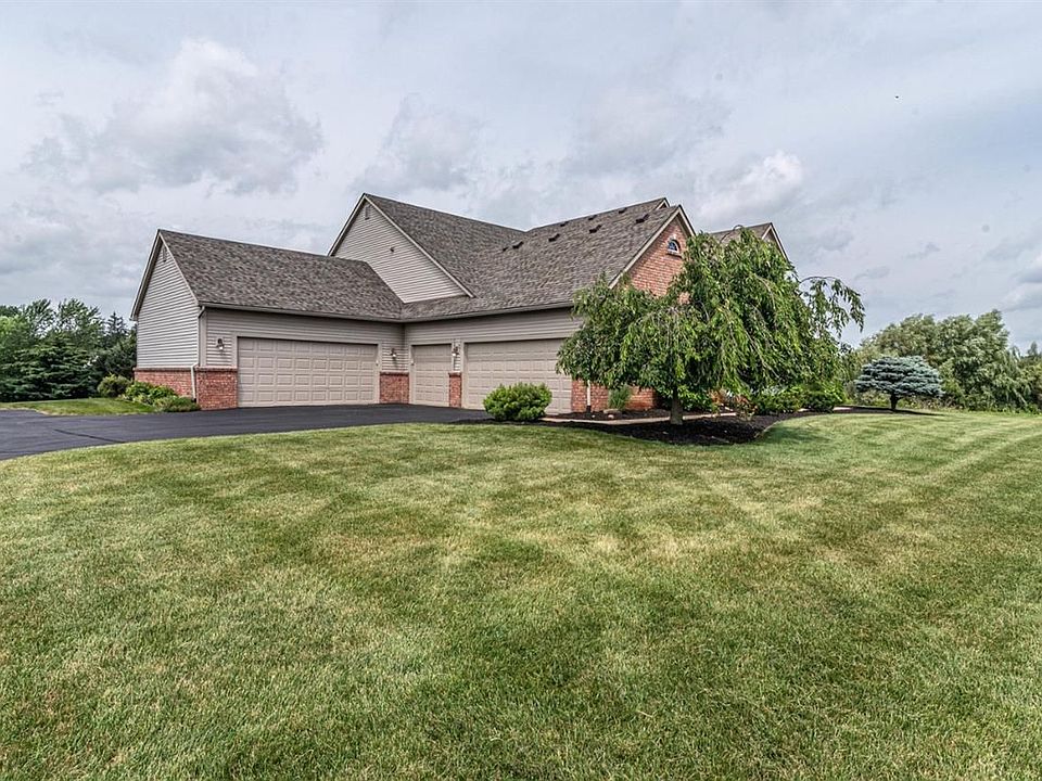 1st image of 3051 Sandhill Dr