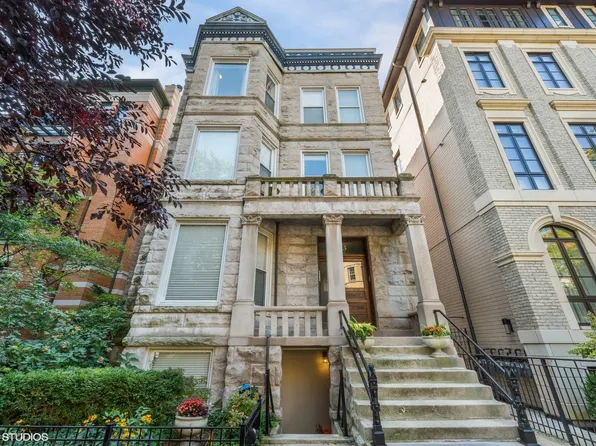 643 W Melrose St APT 3, Chicago, IL 60657