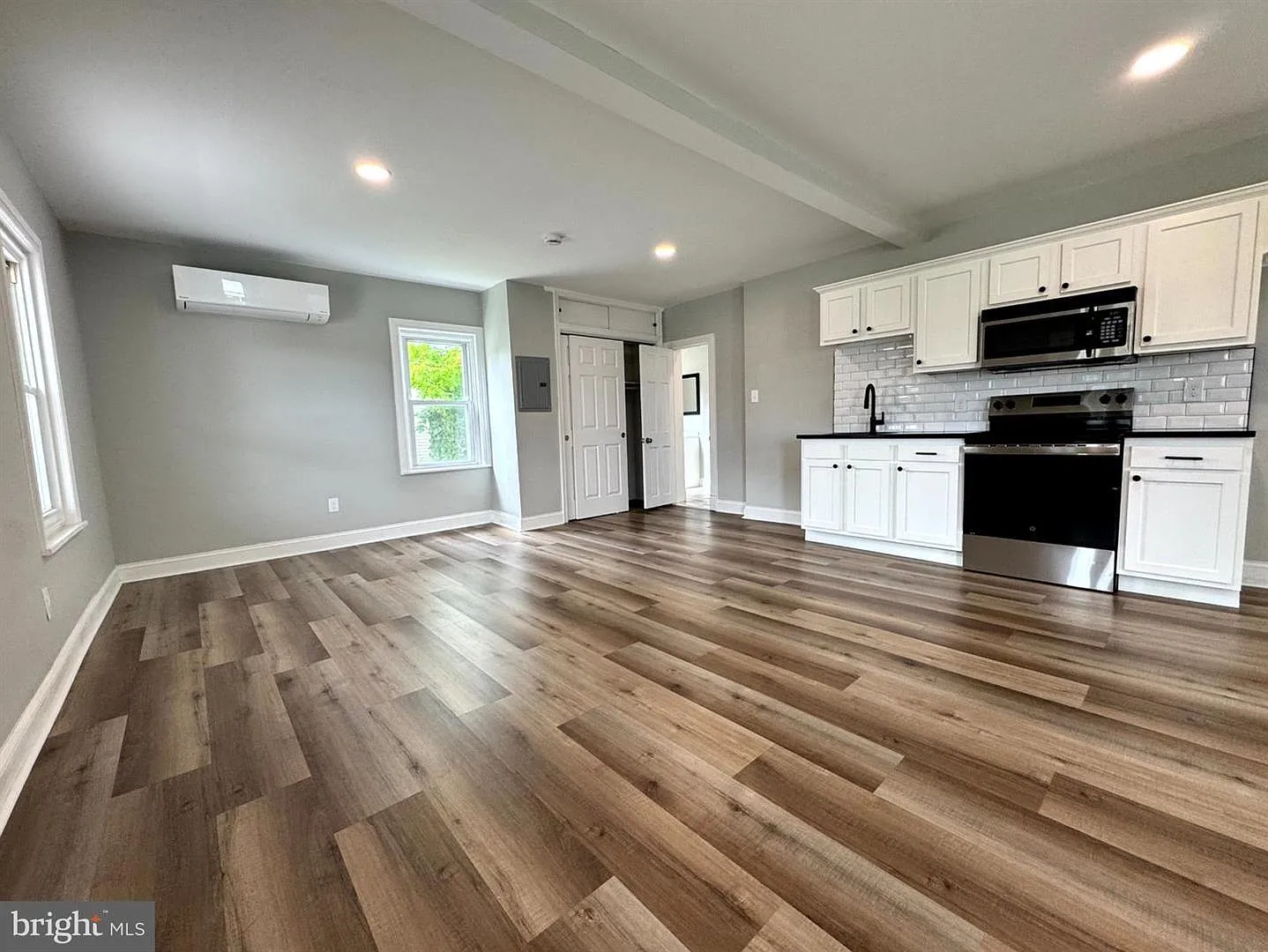 Studio, $1,700 — Photo 4
