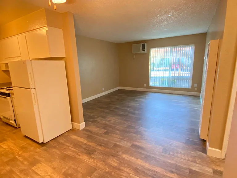 Magnolia Place — Photo 13