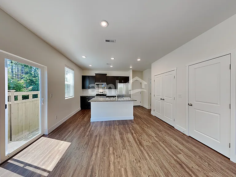 32974 Lookout Ln — Photo 5
