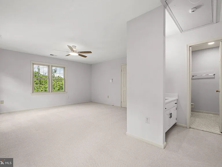 6056 Morgan Ct — Photo 44