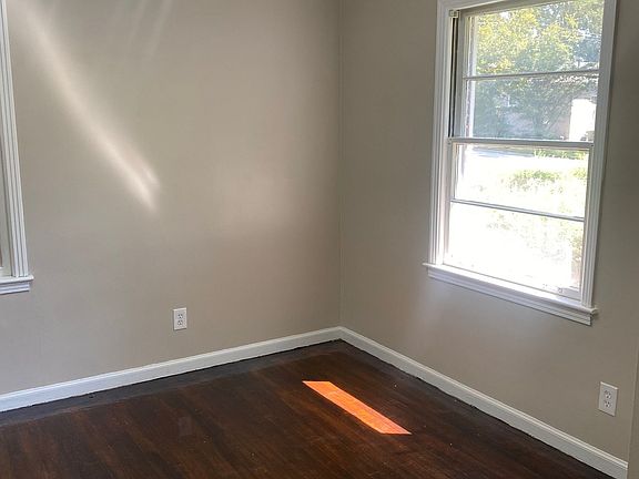 5th image of 2029 Seavey Dr