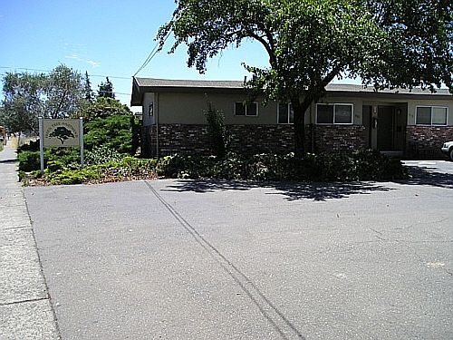 Green Tree Apts .07 004