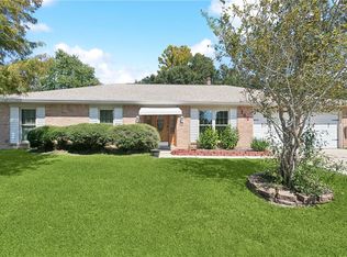 302 Crescentwood Loop, Slidell, LA 70458