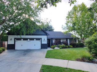 2420 E Clackamas Ct, Eagle, ID 83616