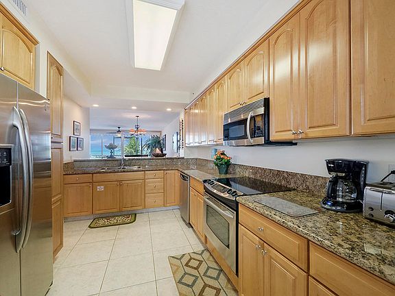 4th image of 101 Gulfview Dr APT 211