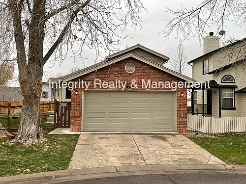475 Chiswick Cir Photo 1