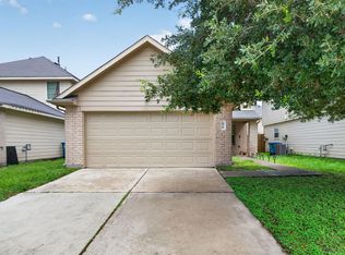 878 Sun Prairie Dr, Houston, TX 77090