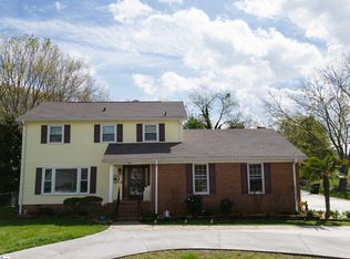 207 Hedgewood Ter, Greer, SC 29650