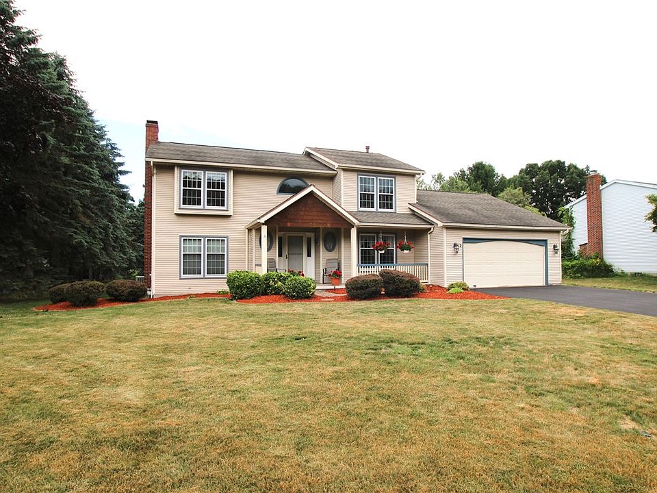 1st image of 412 Thrushwood Ln