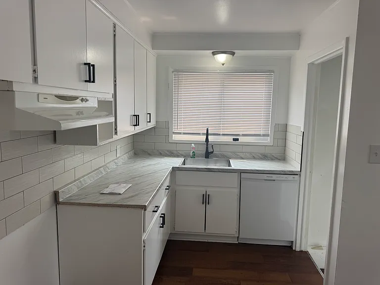 6425 Mayfair St — Photo 5