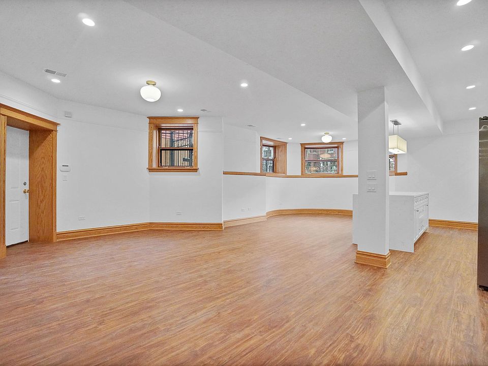 1st image of 660 W Wellington Ave #Ge