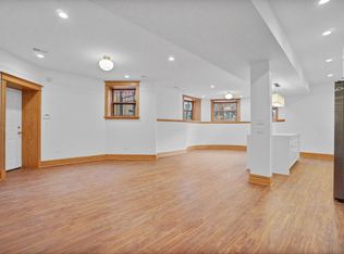 660 W Wellington Ave #GE, Chicago, IL 60657