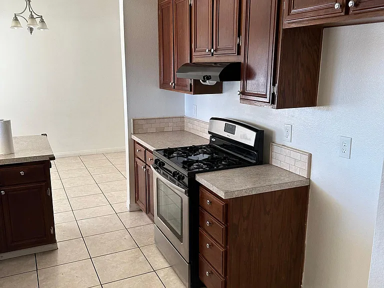 9193 Birchwood Ct — Photo 17
