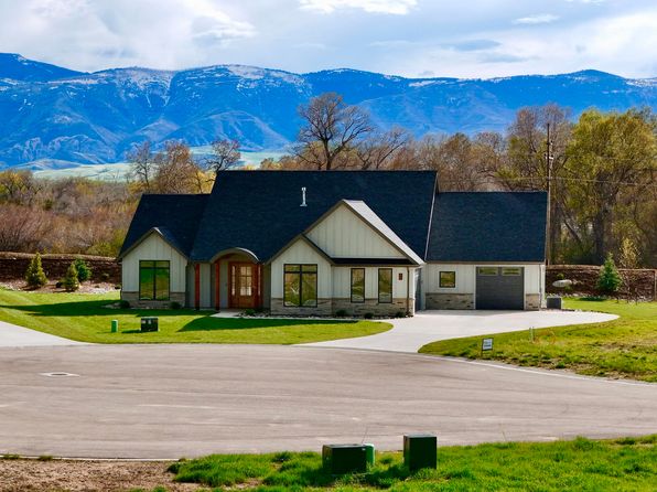 4 Somerset Cir, Sheridan, WY 82801