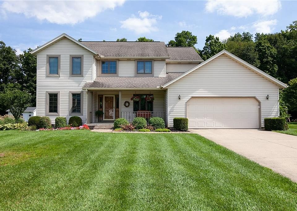 1st image of 2739 Seneca Dr
