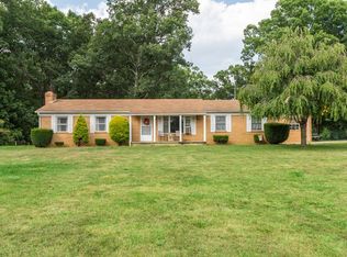 550 Dooms Crossing Rd, Waynesboro, VA 22980
