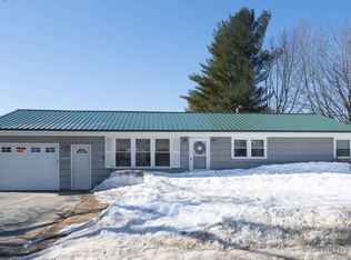 32 Scribner Cir, Lewiston, ME 04240