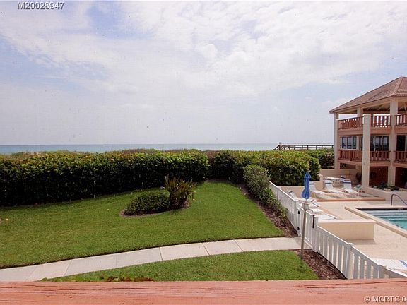 3rd image of 1545 NE Ocean Blvd #S103