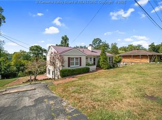 2209 S Inwood Dr, Huntington, WV 25701