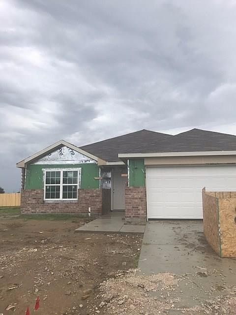 1st image of 108 Pebble Creek Ln