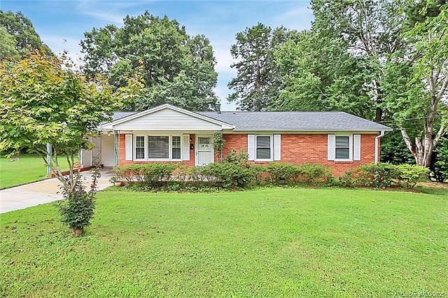 1st image of 2883 Mary Ave