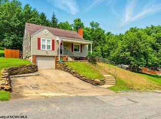 692 Stealey Ave, Clarksburg, WV 26301