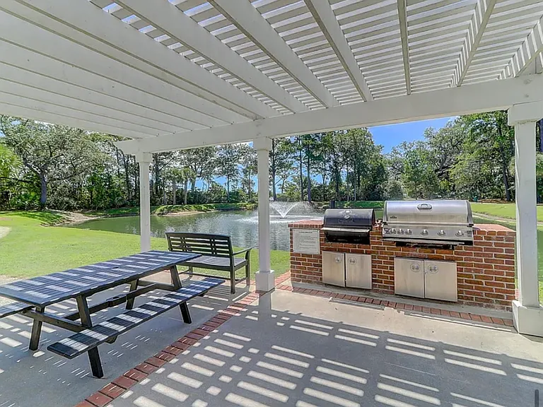 130 River Landing Dr — Photo 16