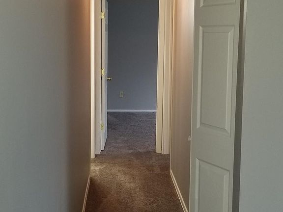 4th image of 3467 Dunstan Dr NW