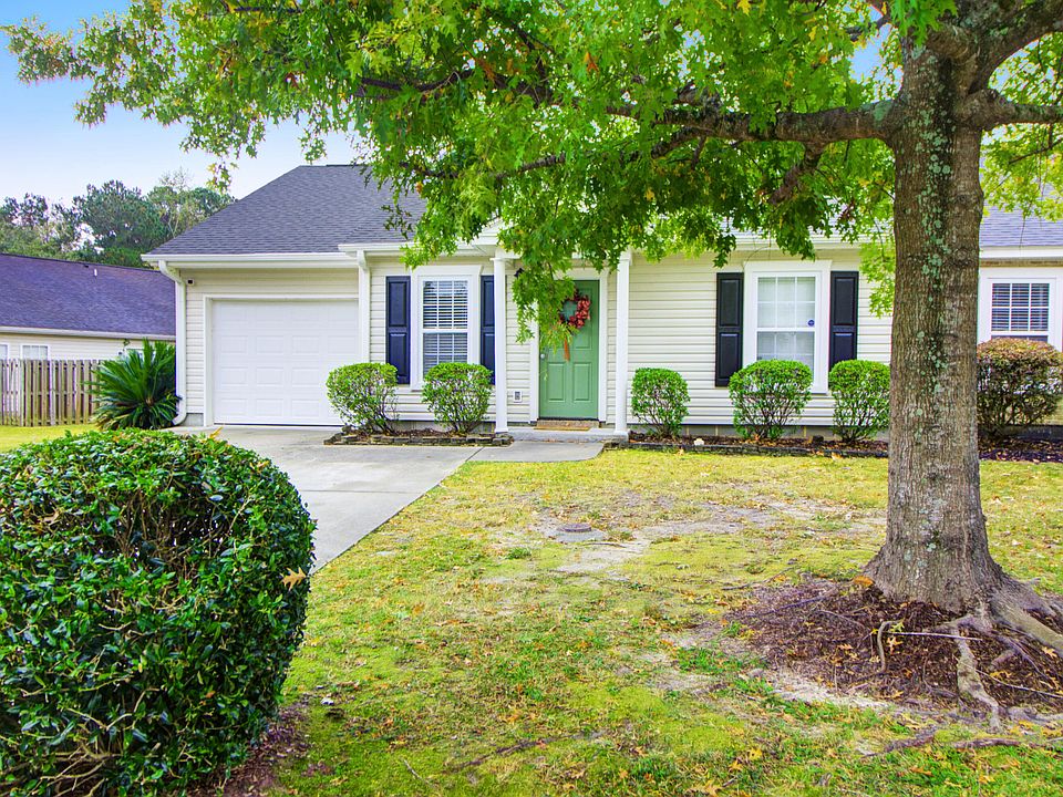 1st image of 329 Reagan Dr