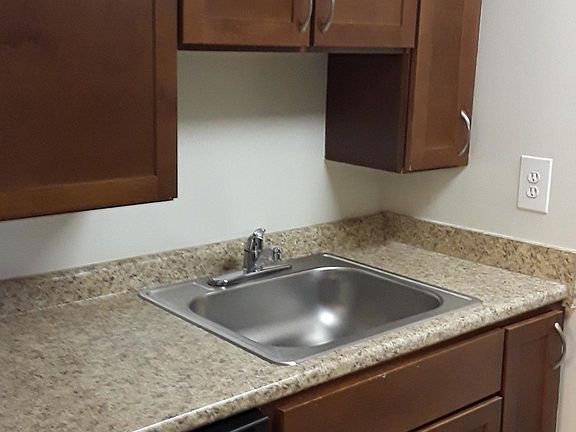 2nd image of 29 Briarwood Ln APT 6